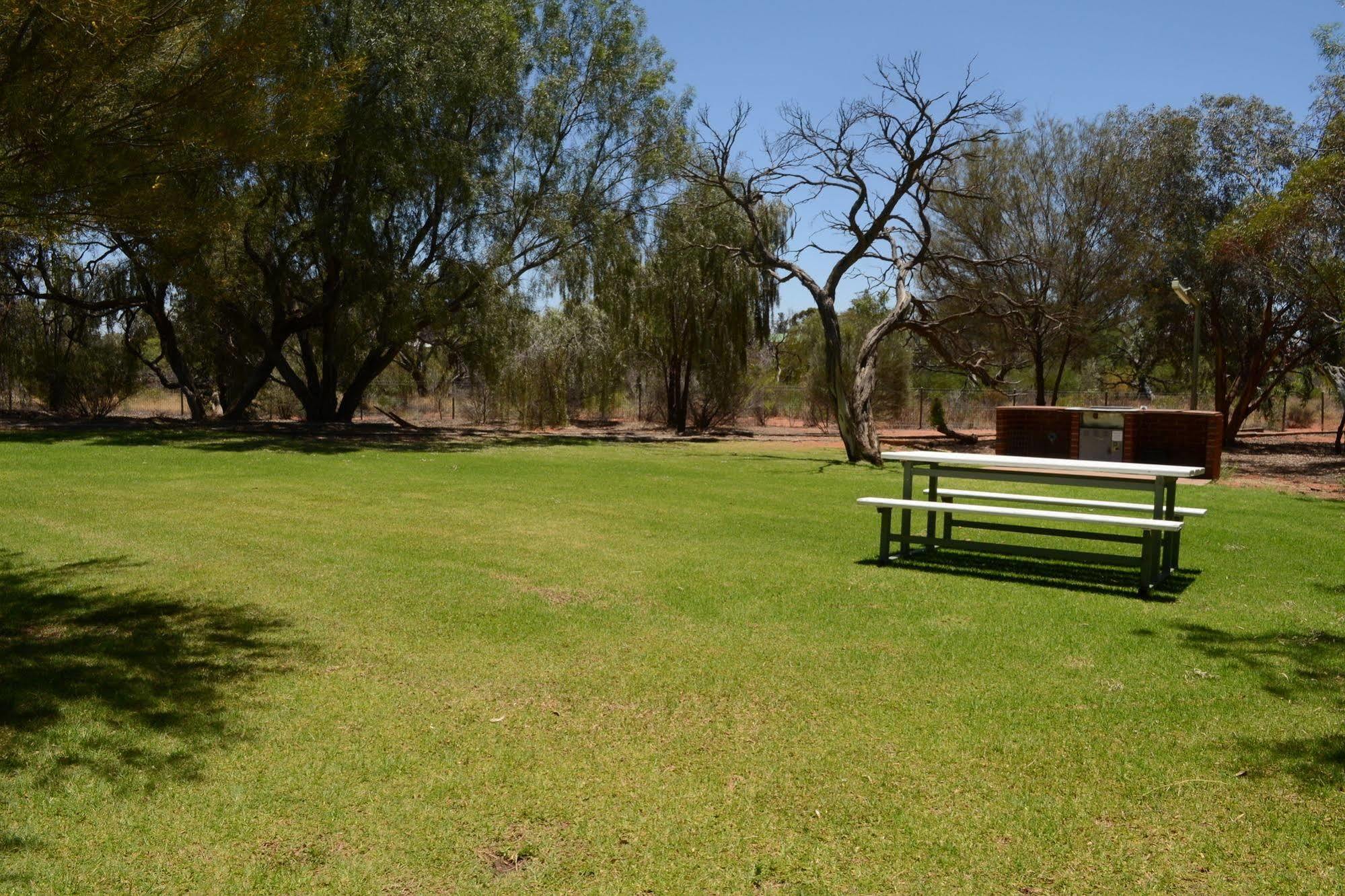 洛克斯比唐斯探索公园假日公园 Roxby Downs 外观 照片